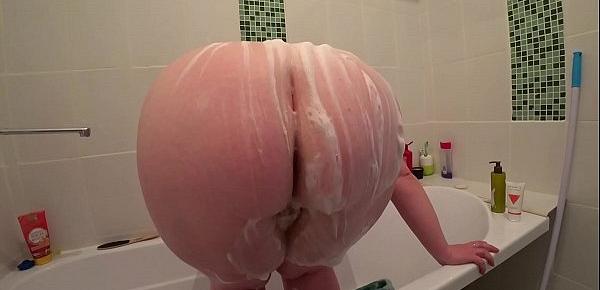  Lesbians POV in bathroom, BBW fucks a bottle of mature milf with a big, pink ass and butt shakes, juicy booty ripples.